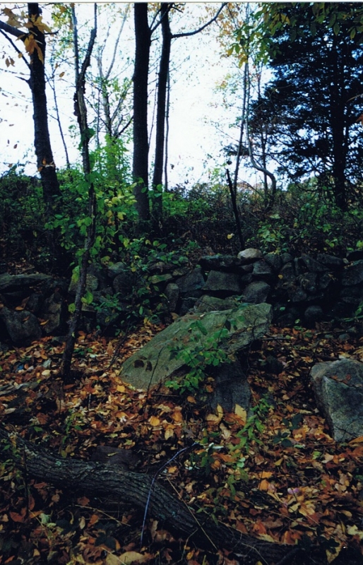 11-3-2001-another-angle-3-larger-fieldstones-next-to-west-wall-2